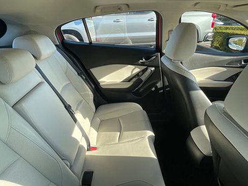 Used 2017 MAZDA MAZDA3 Grand Touring w/ Premium Equipment Package FWD image 10