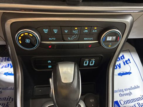 Used 2019 Ford EcoSport SE FWD image 18
