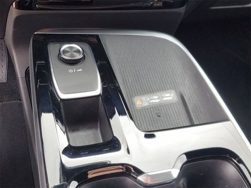 Used 2025 Buick Enclave Preferred image 26