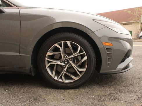 Used 2022 Hyundai Sonata SEL image 4