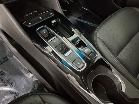 Used 2022 Chevrolet Bolt LT w/ Infotainment Package image 18