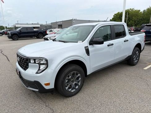 New 2026 Ford Maverick XLT w/ Equipment Group 301A AWD/4WD image 6