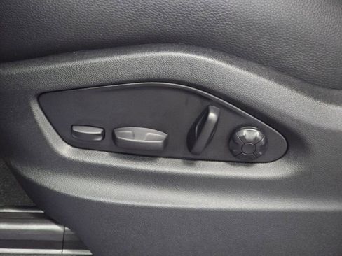 New 2025 Porsche Cayenne S image 27