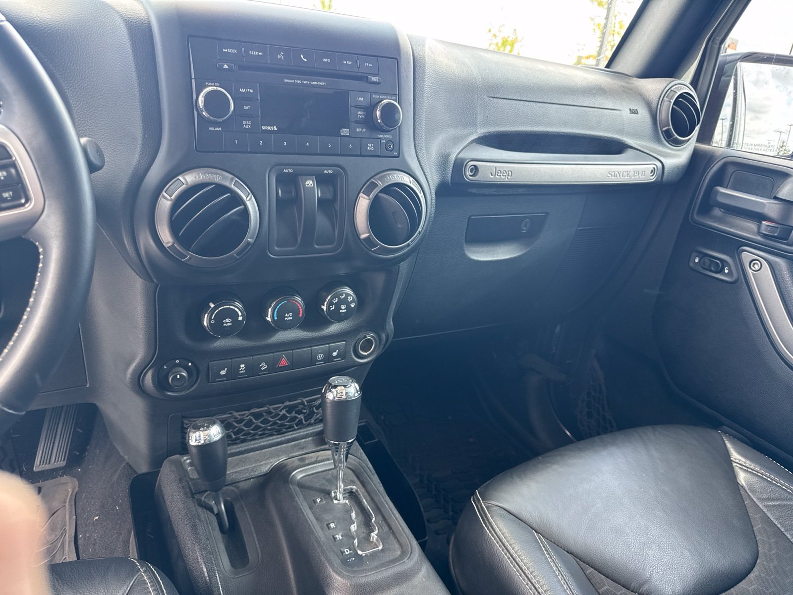 Used 2018 Jeep Wrangler Sport AWD/4WD image 14