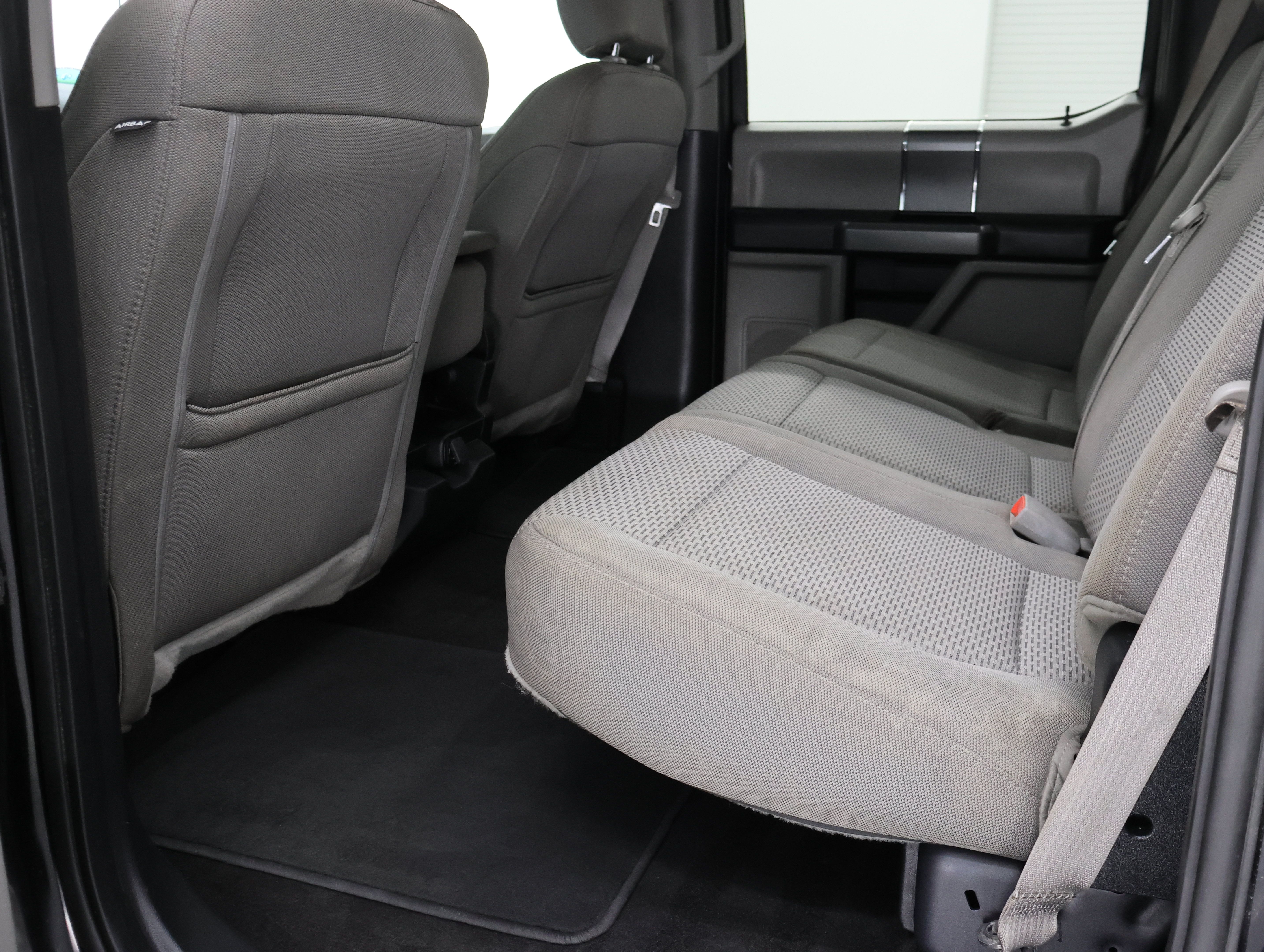 Used 2018 Ford F150 XLT w/ Equipment Group 302A Luxury AWD/4WD image 32