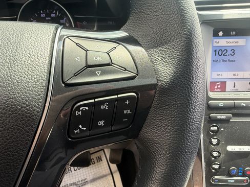 Used 2019 Ford Explorer Limited w/ Ford Safe & Smart Package AWD/4WD image 39