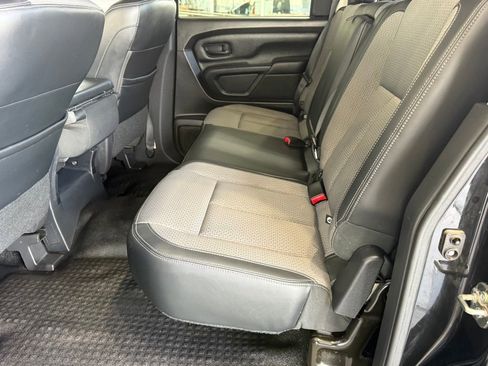 Used 2017 Nissan Titan S RWD image 29