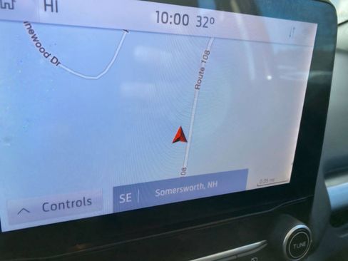 Used 2021 Ford EcoSport SE w/ SE Convenience Package image 9