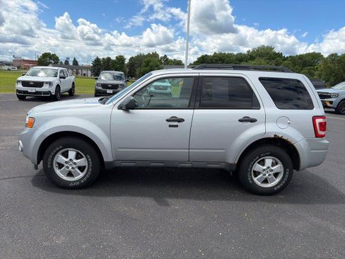 Used 2012 Ford Escape XLT FWD image 2