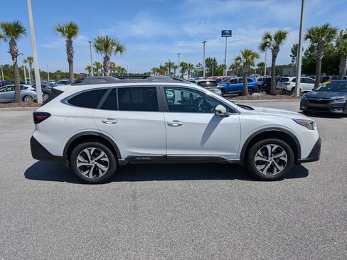 Used 2020 Subaru Outback Limited w/ Popular Package #2 AWD/4WD image 3