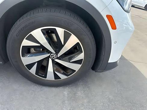 Used 2023 Volkswagen ID.4 Pro RWD image 11