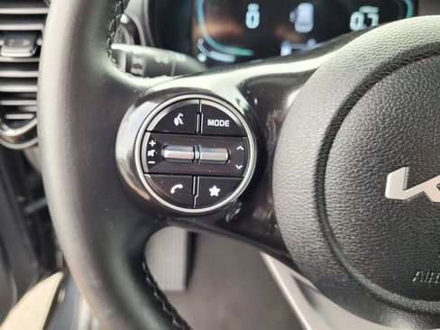 Used 2023 Kia Soul EX FWD image 21