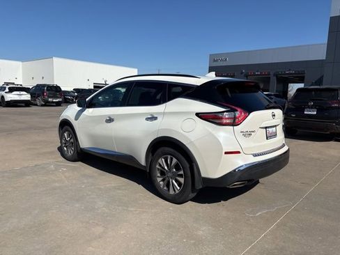 Certified 2018 Nissan Murano SV image 4