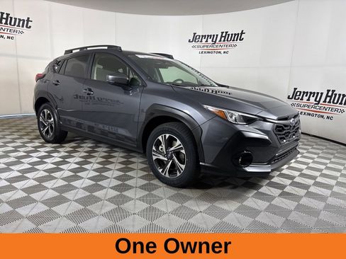 Used 2024 Subaru Crosstrek 2.0i Premium image 4