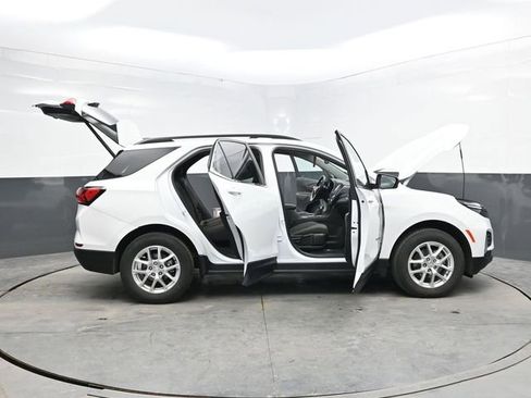 Used 2023 Chevrolet Equinox LT AWD/4WD image 56