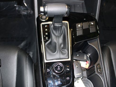 Used 2024 Kia Sportage EX AWD/4WD image 27