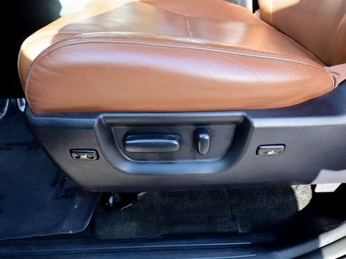 Used 2016 Toyota Sequoia Platinum image 33