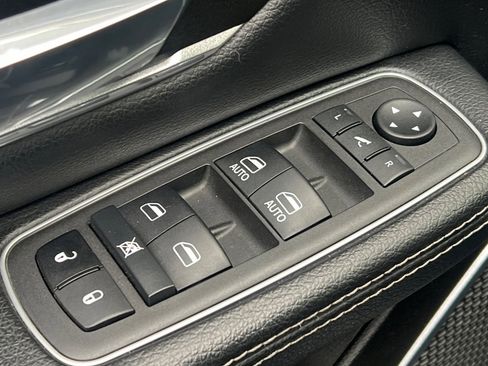 Used 2022 RAM 1500 Laramie image 13