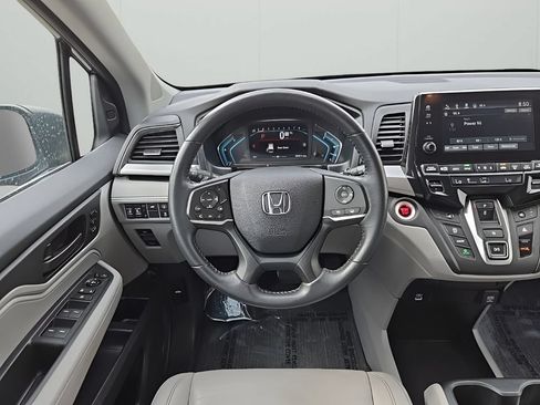Used 2023 Honda Odyssey EX-L image 23