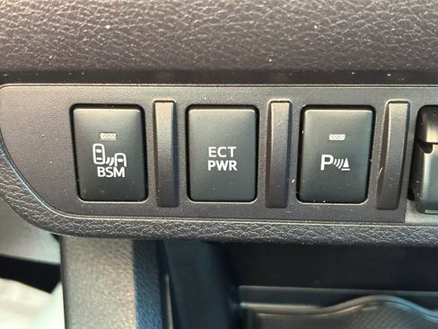 Used 2023 Toyota Tacoma TRD Pro AWD/4WD image 31