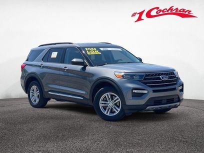 Certified 2024 Ford Explorer XLT w/ Equipment Group 202A