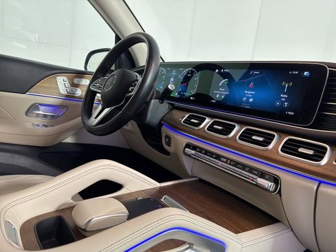 Used 2022 Mercedes-Benz GLE 450 4MATIC image 9