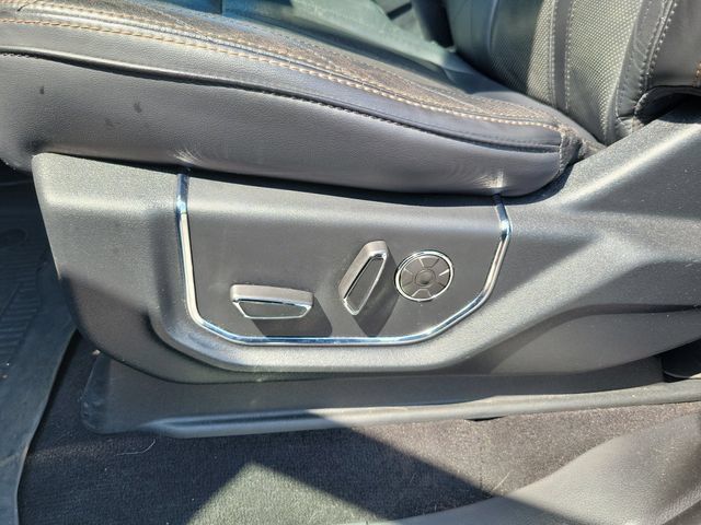 Used 2019 Ford Expedition Platinum RWD image 18
