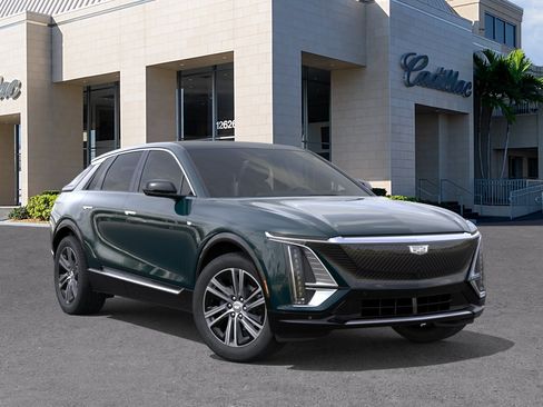 New 2026 Cadillac Lyriq Luxury w/ LPO, Floor Liner Package RWD image 7