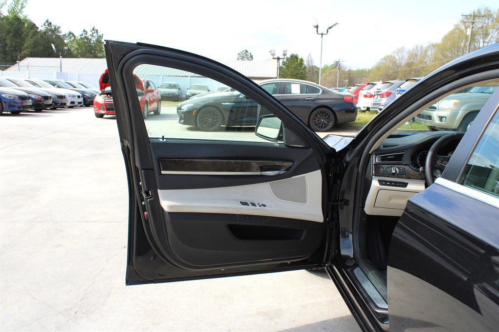 Used 2014 BMW 740Li RWD image 36