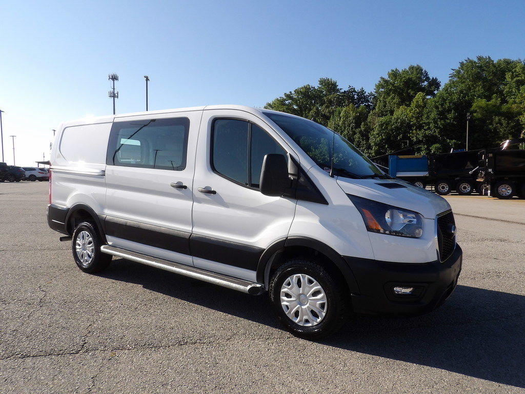 Used 2025 Ford Transit 250 Low Roof w/ Exterior Upgrade Package RWD image 10