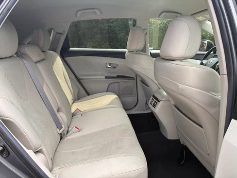 Used 2011 Toyota Venza AWD image 26