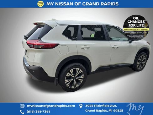 Used 2023 Nissan Rogue SV AWD/4WD image 8