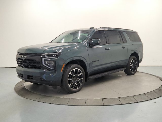 Used 2026 Chevrolet Suburban RST w/ Comfort Package AWD/4WD image 6