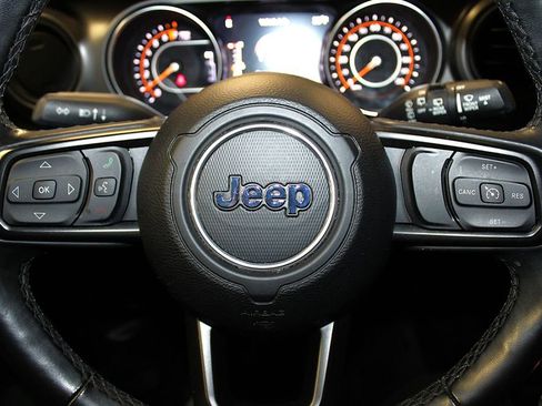 Used 2022 Jeep Wrangler Unlimited Sport image 12