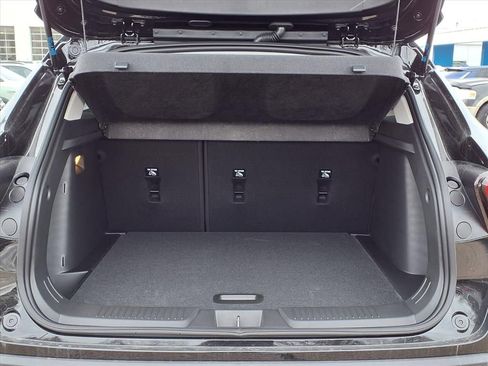 New 2026 Chevrolet Trax LT w/ Driver Confidence Package image 8