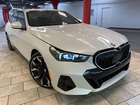 Used 2024 BMW 530i xDrive w/ M Sport Package AWD/4WD image 3
