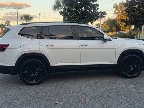 New 2026 Volkswagen Atlas SE image 9