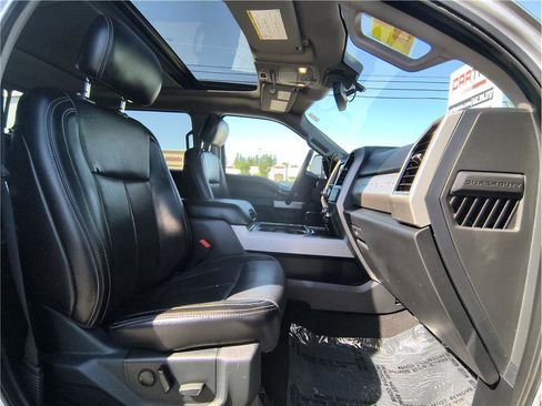 Used 2020 Ford F250 Lariat image 14