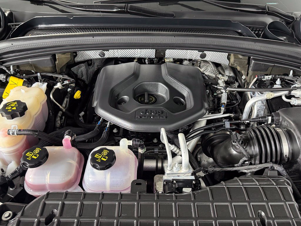 Used 2023 Jeep Grand Cherokee 4WD 4xe image 25