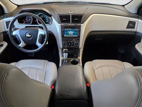 Used 2009 Chevrolet Traverse LTZ FWD image 19