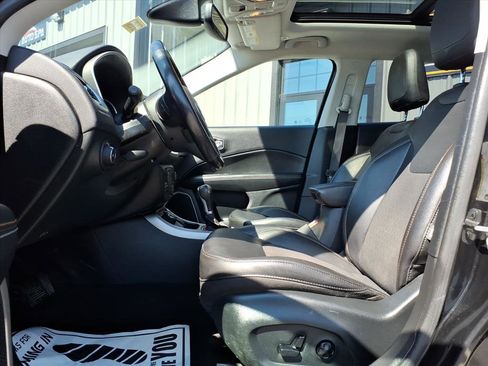 Used 2019 Jeep Compass Latitude w/ Popular Equipment Group image 7