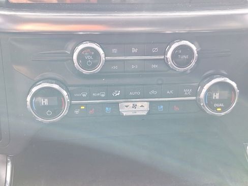 Used 2021 Ford F150 Lariat w/ Equipment Group 502A High image 36