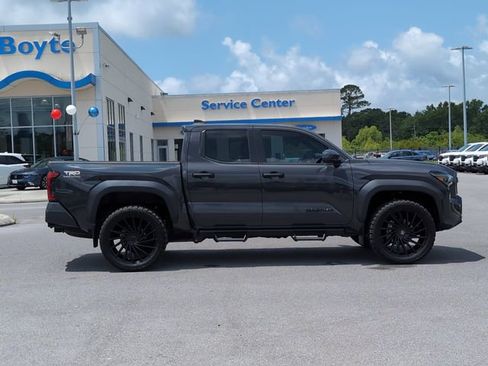 Used 2024 Toyota Tacoma TRD Off-Road AWD/4WD image 2