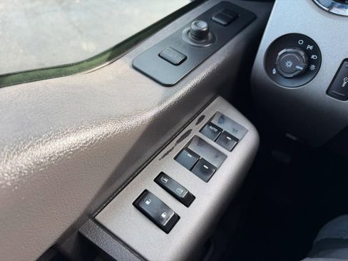 Used 2012 Ford F250 Lariat w/ Chrome Pkg AWD/4WD image 28