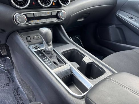Used 2025 Nissan Sentra SV FWD image 39