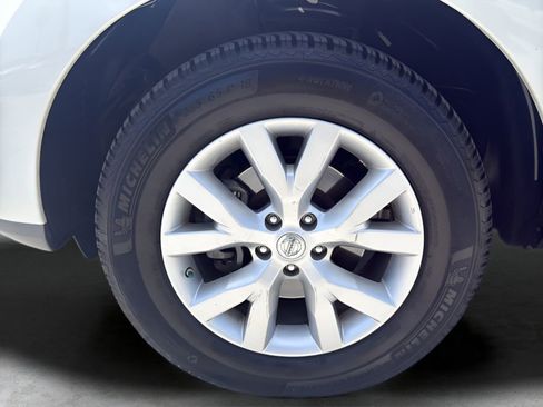 Used 2014 Nissan Murano SL w/ Navigation Package AWD/4WD image 9