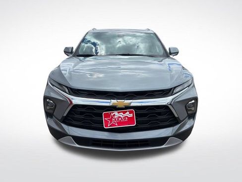 Used 2024 Chevrolet Blazer LT w/ Convenience Package AWD/4WD image 2