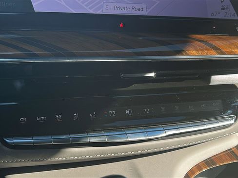 Certified 2024 Cadillac Escalade Sport Platinum w/ Heavy-Duty Trailer Package image 26