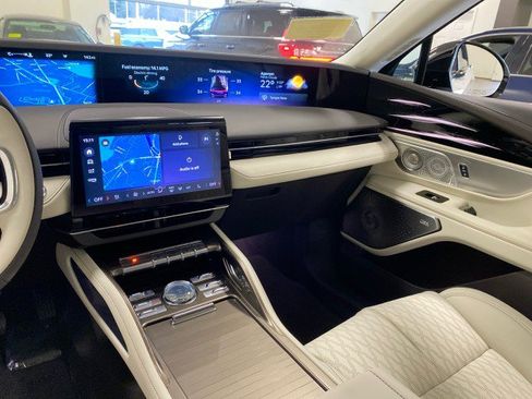 New 2026 Lincoln Nautilus Black Label AWD/4WD image 12