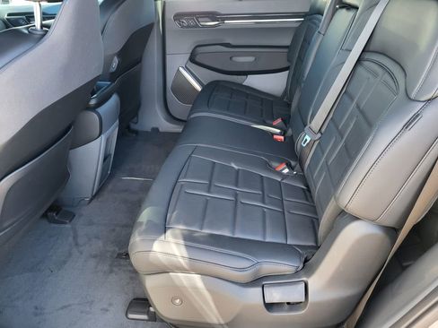 New 2026 Kia EV9 Land image 10